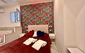 House Santa Fè - Moderno Appartamento nel Centro di Napoli
